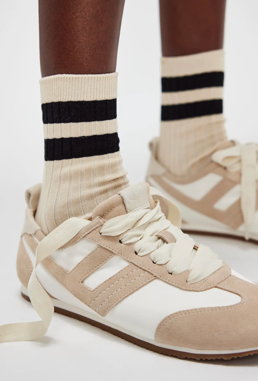 Aces Tennis Shoe Chalk/Desert Sand
