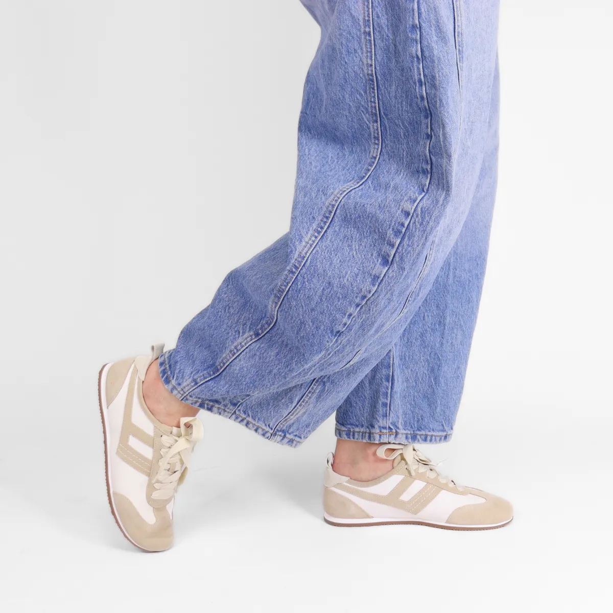 Aces Tennis Shoe Chalk/Desert Sand