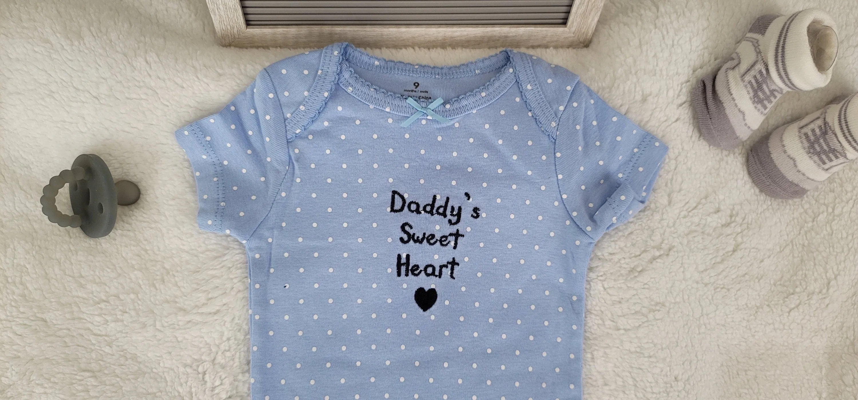 Baby Girl Onesie, Daddy's Sweet Heart Onesie, White Dots Blue Onesie, 9 month Baby Girl Onesie