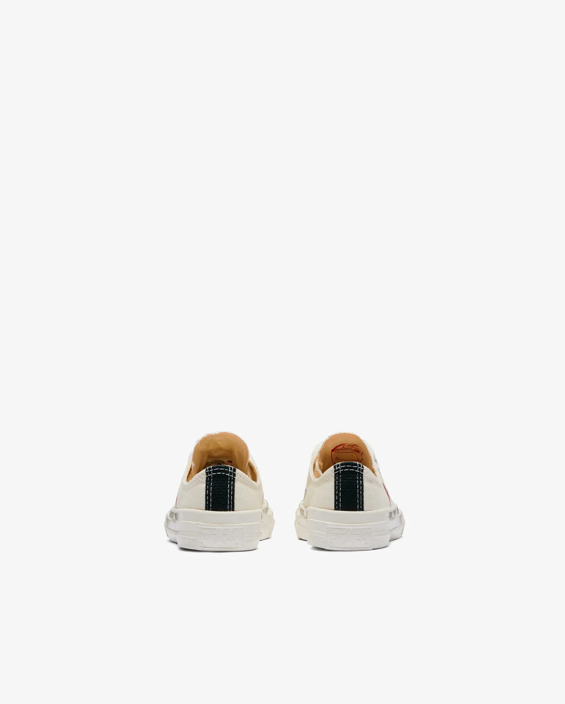 CHUCK TAYLOR KIDS SMALL RED HEART LOW / BEIGE