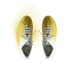 Curry Sprayed Sneaker