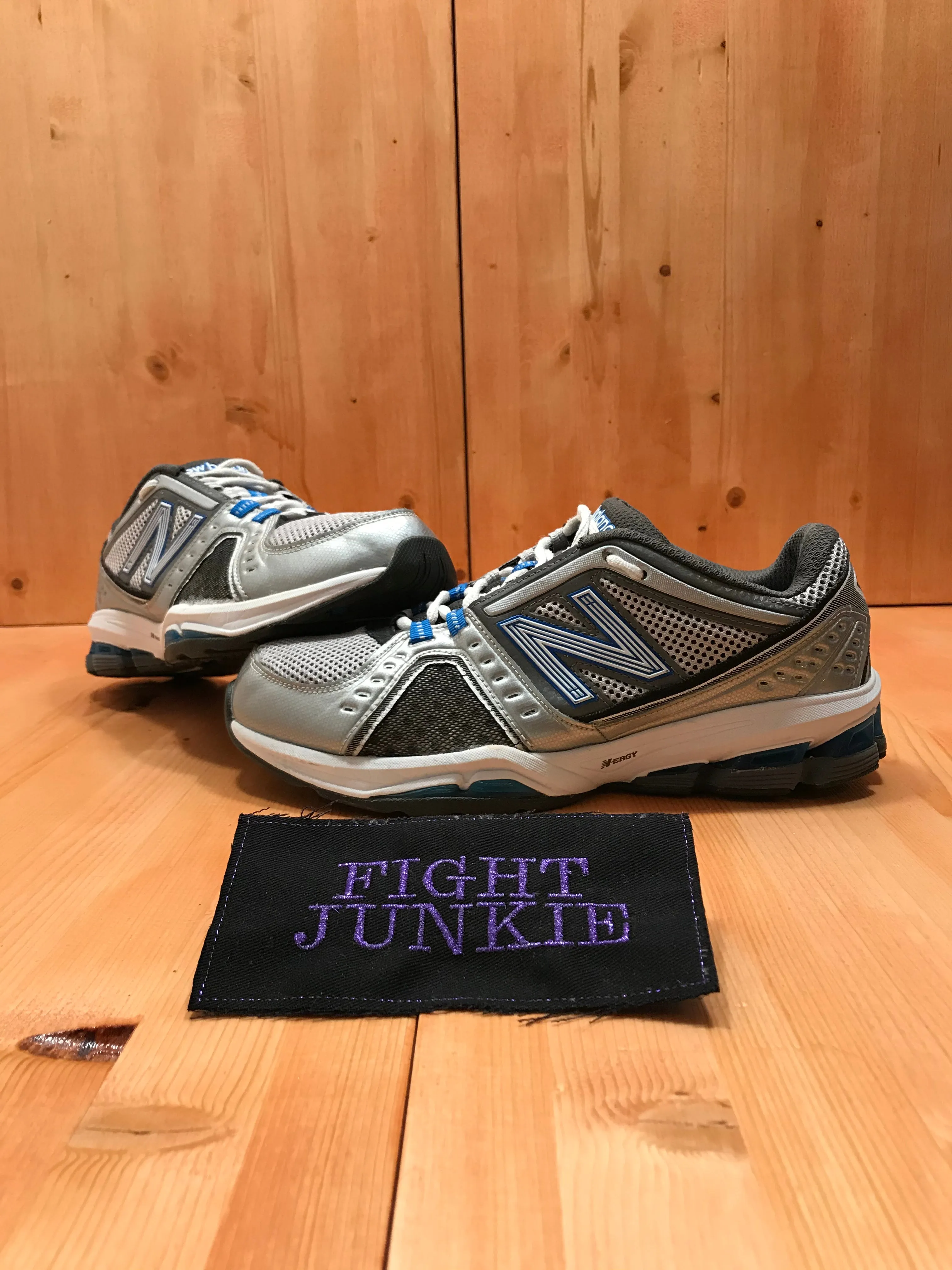 NEW BALANCE 1211 Men's Size 8.5 2E Wide Cross Training Shoes Sneakers Silver