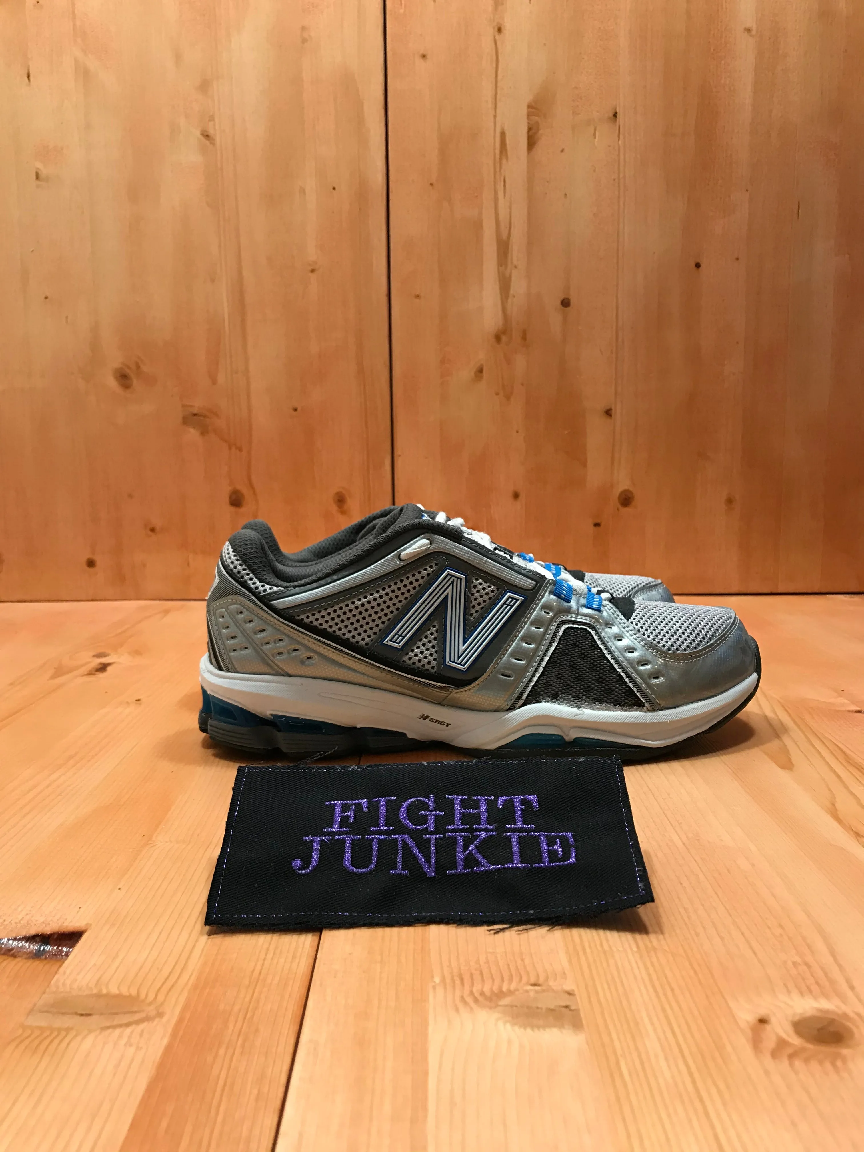 NEW BALANCE 1211 Men's Size 8.5 2E Wide Cross Training Shoes Sneakers Silver