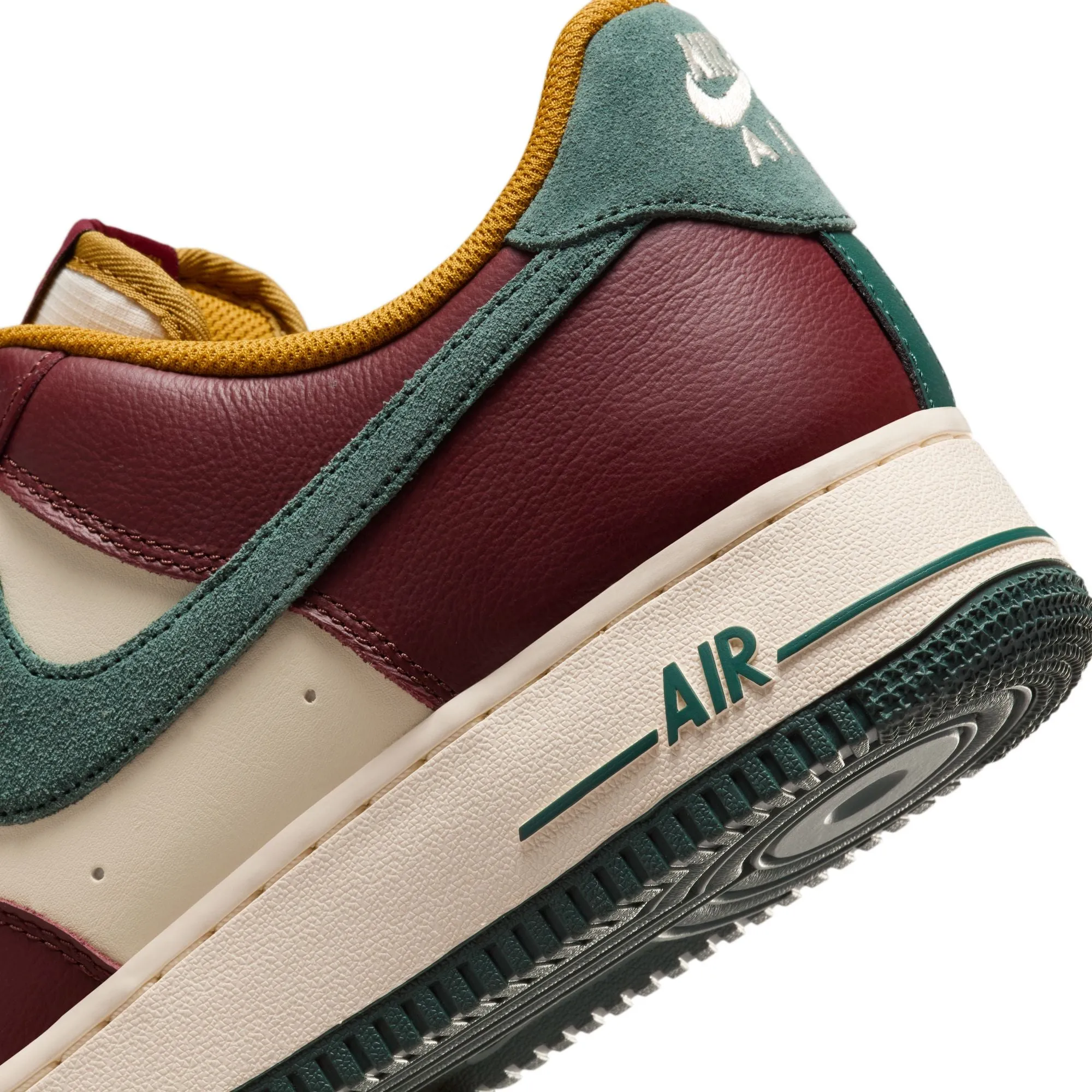 Nike - Air Force 1 '07 LV8 ~ Dark Team Red