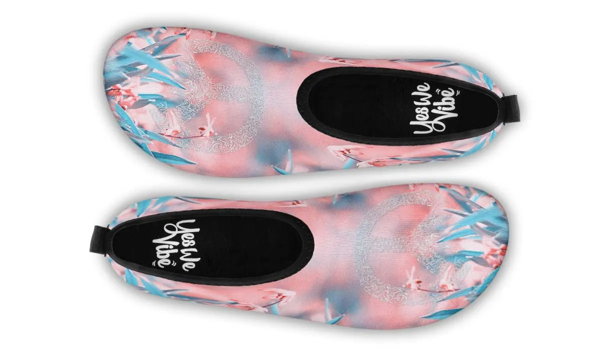 Peace Pinky Floral