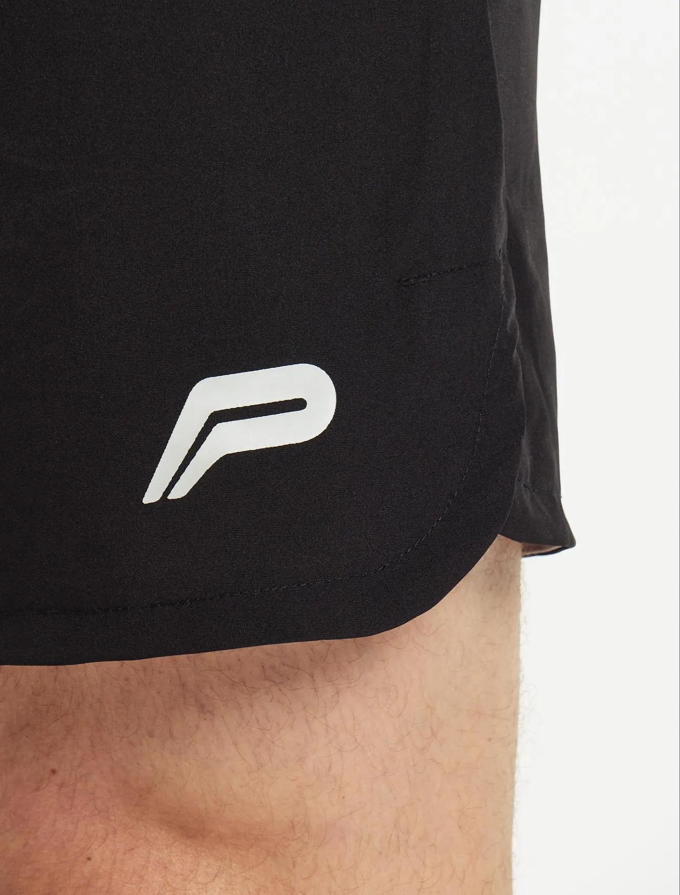 Performance Mid-Rise Shorts - Black