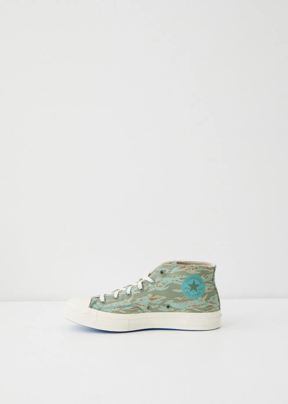 x UNDEFEATED Chuck Taylor 70 Mid Sneakers